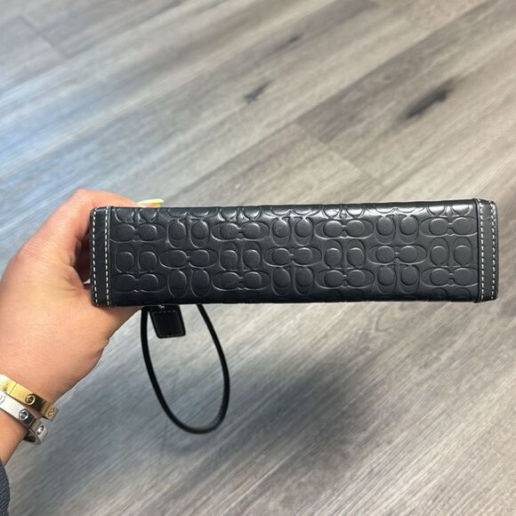 Vintage Coach Signature Black Clutch/Wristlet - Picture 5 of 9